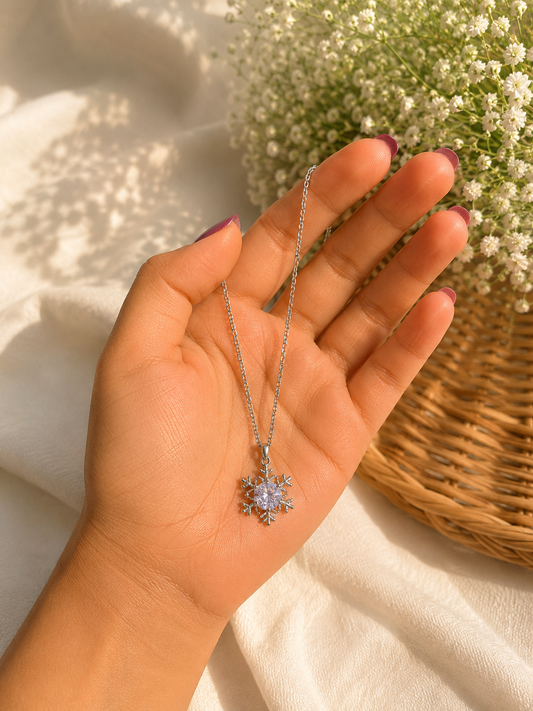 Shell Pearl Necklace